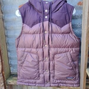 Patagonia Quilted Puffer Vest in Mauve Plum